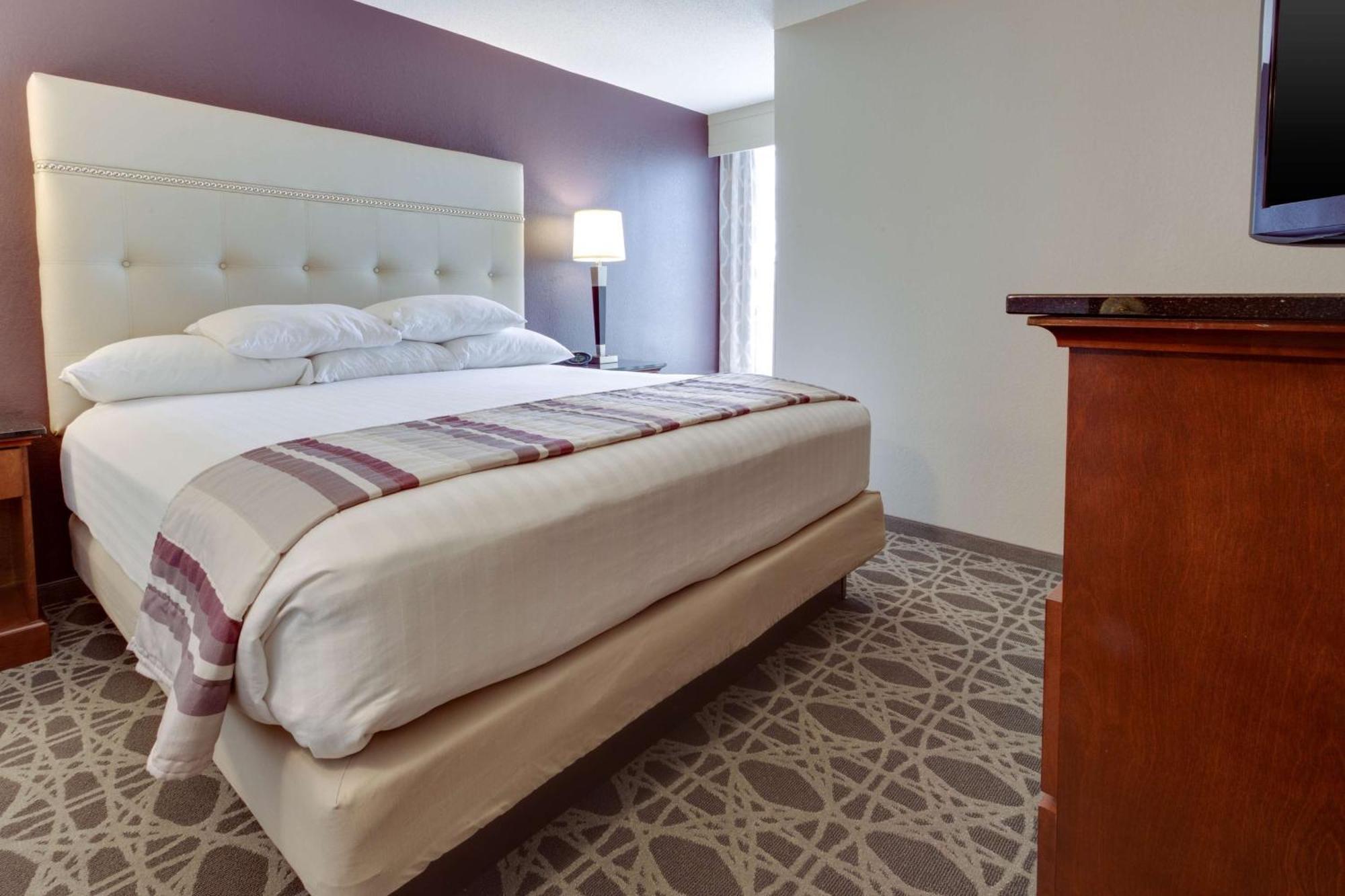 Drury Inn & Suites Overland Park Esterno foto