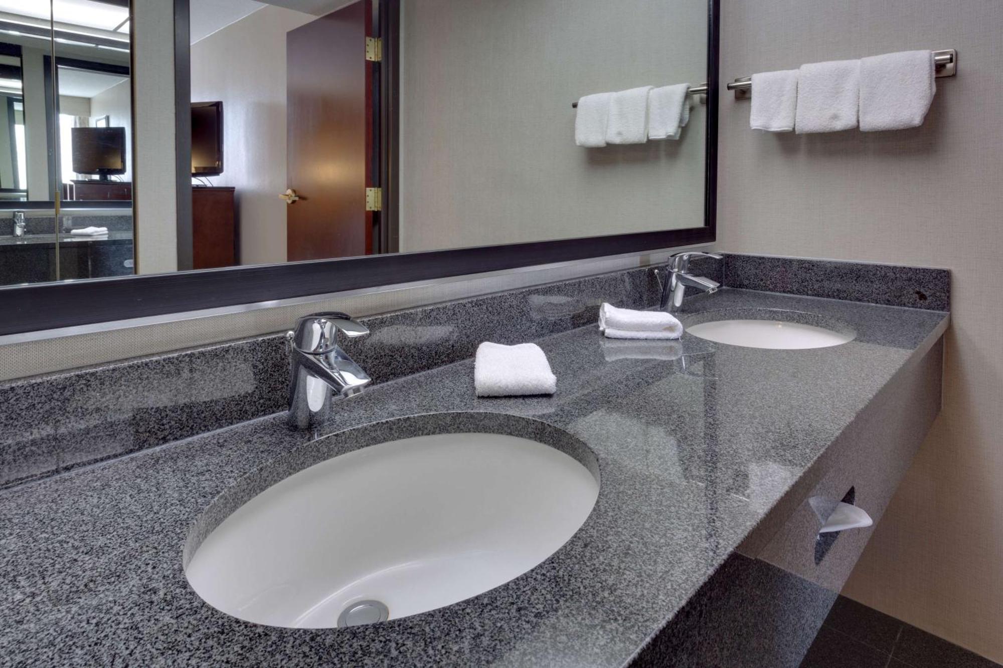 Drury Inn & Suites Overland Park Esterno foto